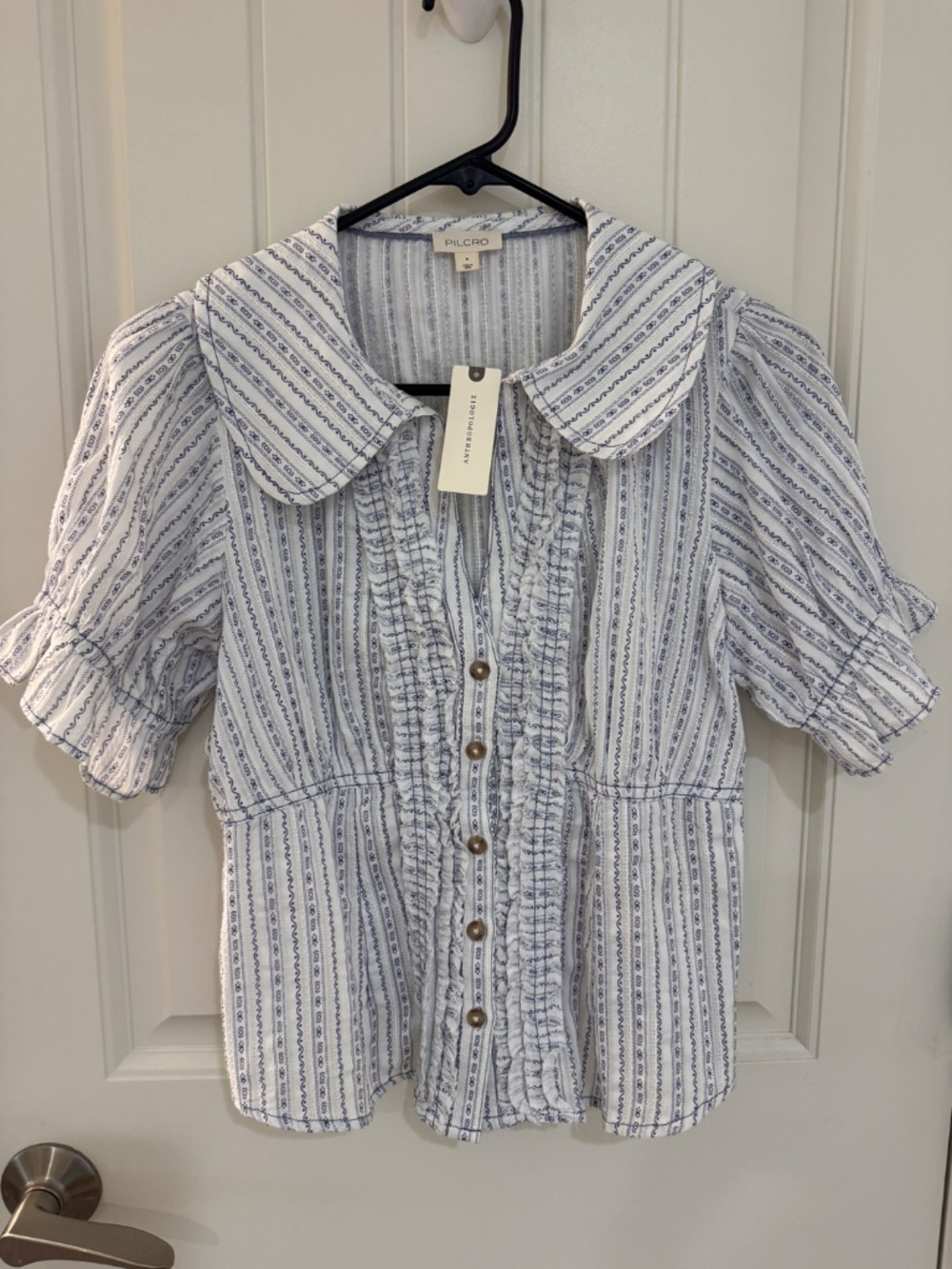 Pilcro Keira Waisted Tuxedo Blouse - Picture 2 of 4